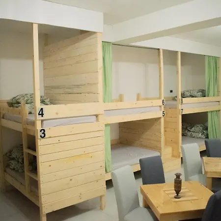 אכסניה Kovaci *